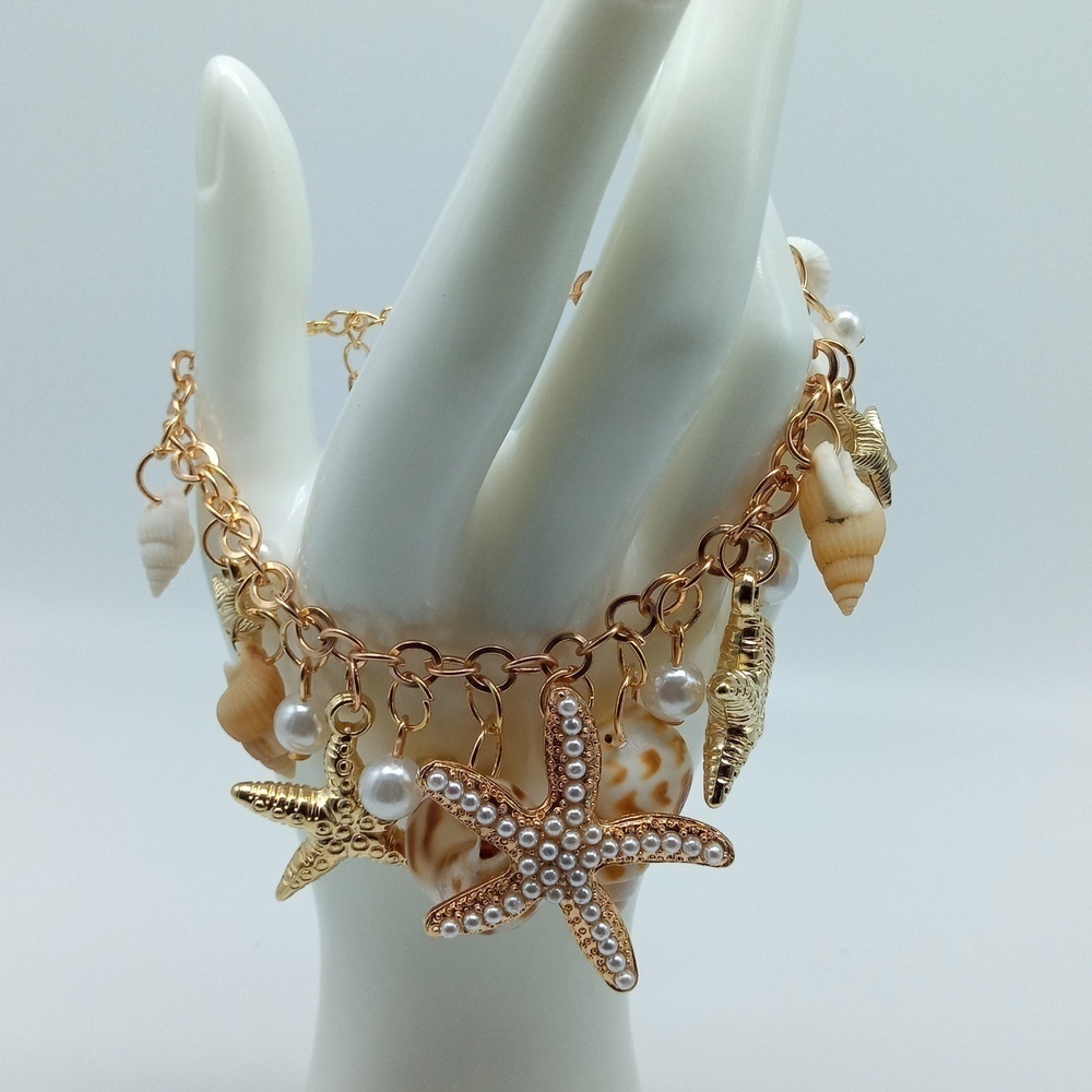 New | Seashell And Pearl | Charm Bracelet
